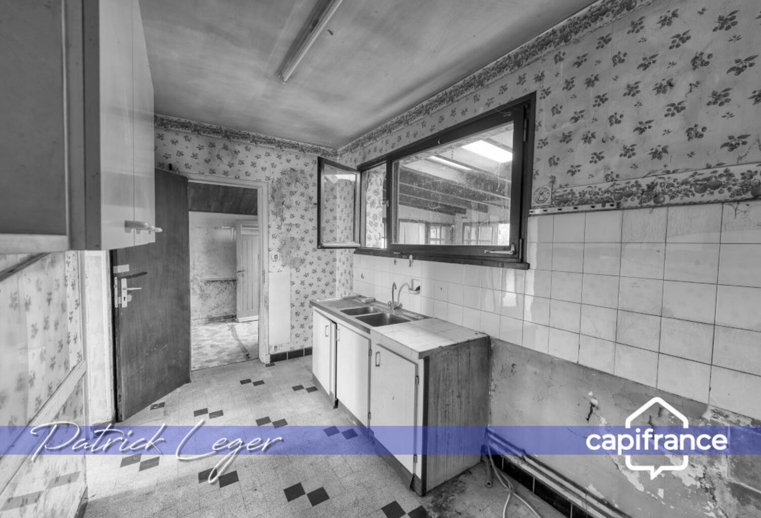 SAINT MARTIN DE RE (17), maison à rénover de 95 m² sur terrain de plus de 730m² en zone UB — photo 1