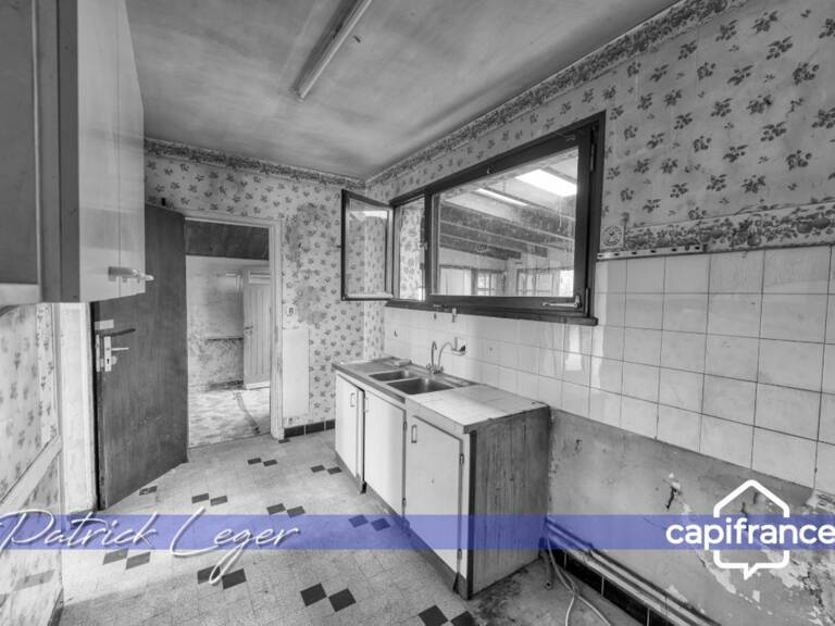 SAINT MARTIN DE RE (17), maison à rénover de 95 m² sur terrain de plus de 730m² en zone UB — photo 1