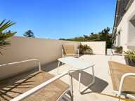 SAINT MARC SUR MER - PLAGE HULOT - PLEIN CENTRE - MARCHE - Duplex Loft  T5 - AVEC TERRASSE - GARAGE - PARKING SECURISE — photo 2