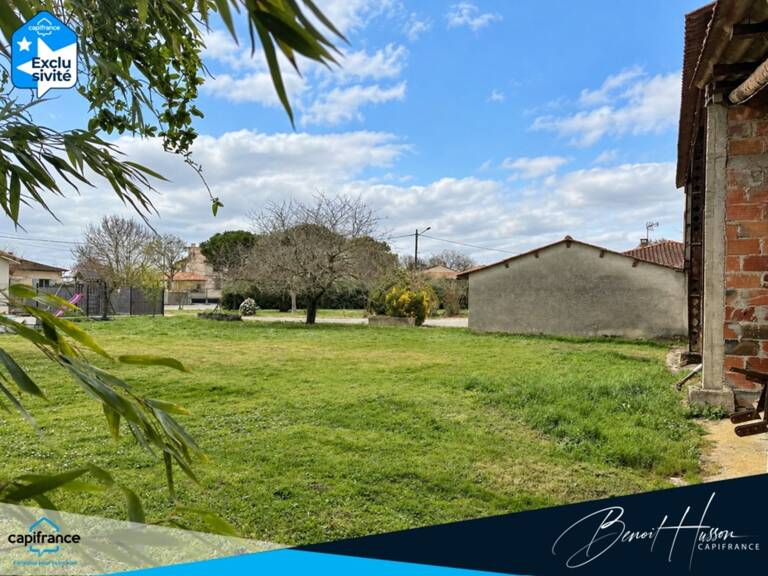 Terrain de 1394m² avec hangar — photo 1