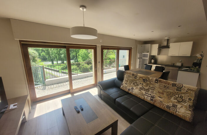 Maison avec très grand garage-atelier au bord du Lot (Cassaniouze, 15) — photo 5