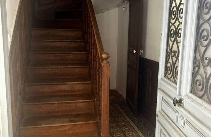 MAISON CENTRE VILLAGE  - 2 logements (1 loué) - 2 garages - Belle prestations !!! — photo 2