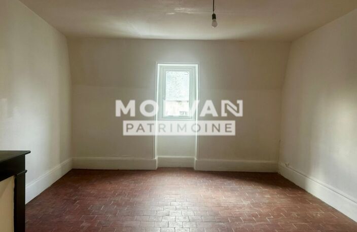 MAISON CENTRE VILLAGE  - 2 logements (1 loué) - 2 garages - Belle prestations !!! — photo 4