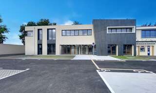Commerce  59 m² à louer à Saint-Jean-d'Illac (33127)
