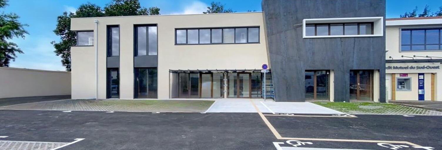 Commerce  59 m² à louer à Saint-Jean-d'Illac (33127)
