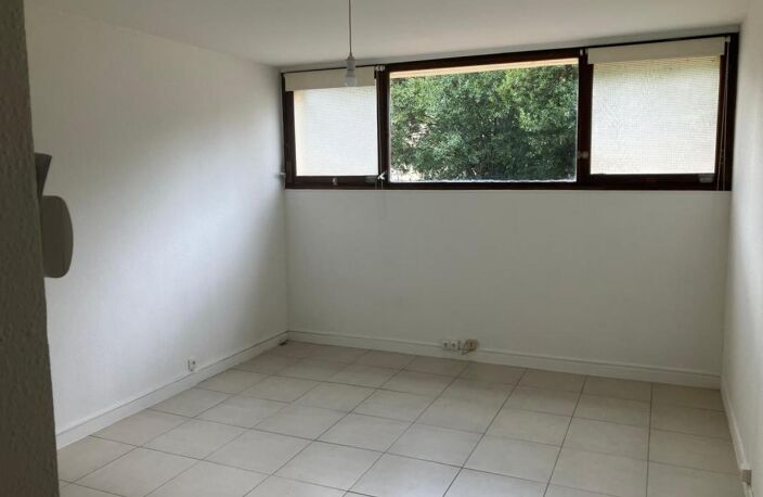 Appartement À Louer — photo 3