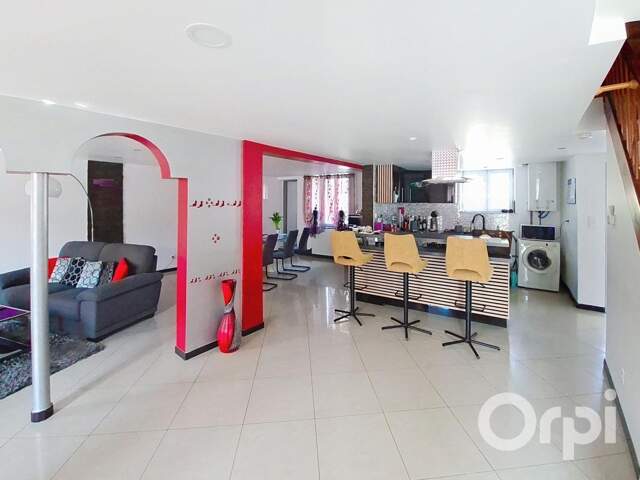 Exclusivité ORPI STANISLAS : Maison de ville de 125m² à Saulxures-lès-Nancy avec 3-4 Chambres et un grand Jardin 1044m² — photo du bien
