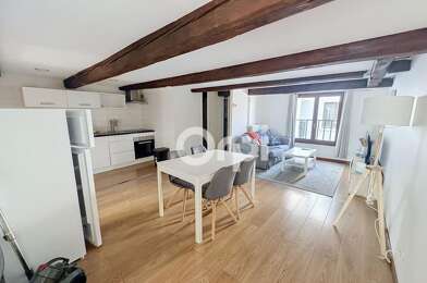 Appartement 3 pièces 700 €