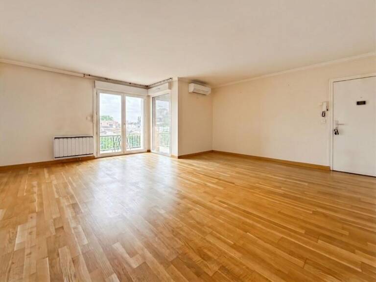 Appartement T4 lumineux avec balcon, garage et piscine — Secteur Place de l'Ormeau — photo 1