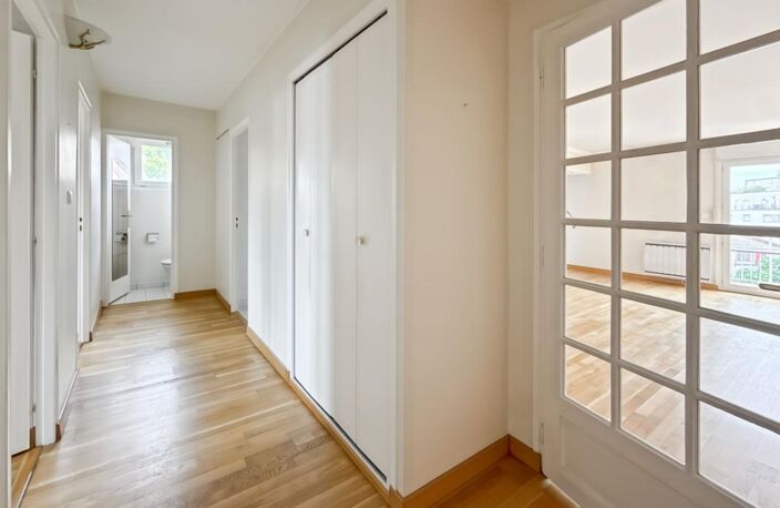 Appartement T4 lumineux avec balcon, garage et piscine — Secteur Place de l'Ormeau — photo 3