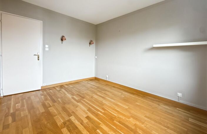 Appartement T4 lumineux avec balcon, garage et piscine — Secteur Place de l'Ormeau — photo 5