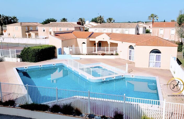 T2 meublé avec parking dans résidence sécurisée. terrasse vue piscine et canigou — photo 2