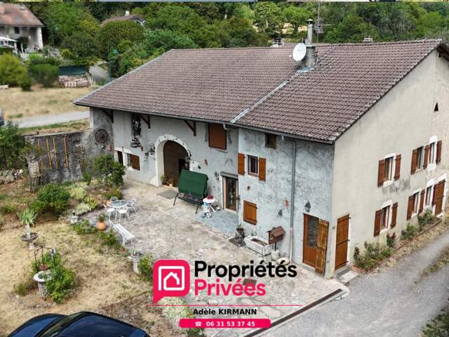 Ferme Gessienne 200 m² (10 pièces) + Grange - Collonges (01550) / Proche Genève — photo du bien