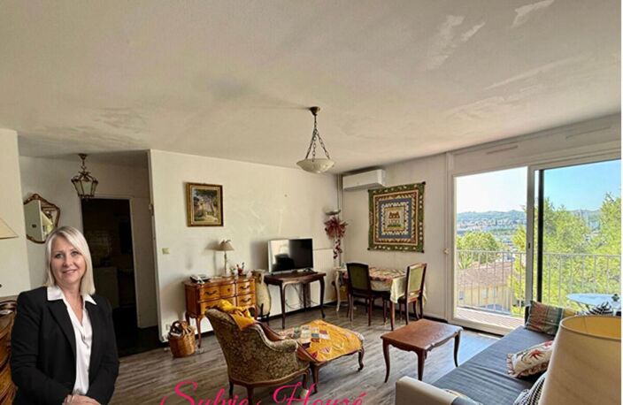 Très beau T2 avec ascenseur, balcon et vue sur le canal — photo 4