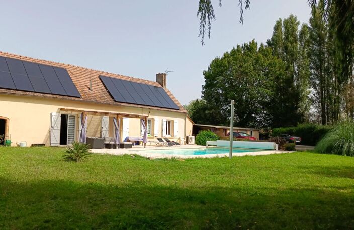 Longère de plain - pied  rénovée 7 pièces de 126 m2 avec sa piscine et son superbe terrain extérieur à 10 mn de Le Mans secteur Sud Sarthe — photo 3