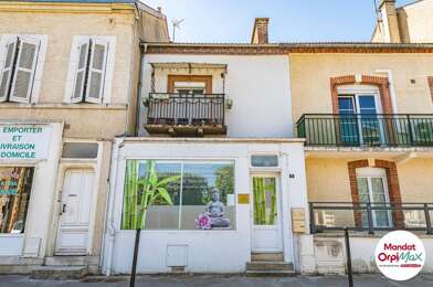 Immeuble  192900 €