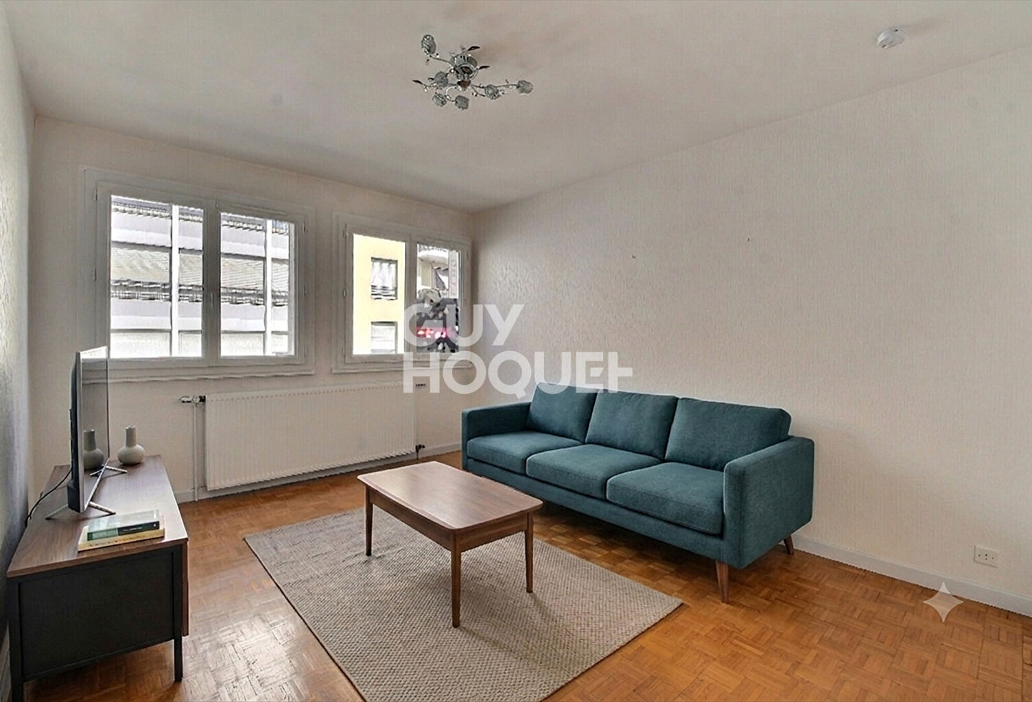 Place Guichard, appartement T1 de 34 m², rénové avec cave à proximité de la Mairie du 3ème arrondissement de Lyon (69003) — photo 1