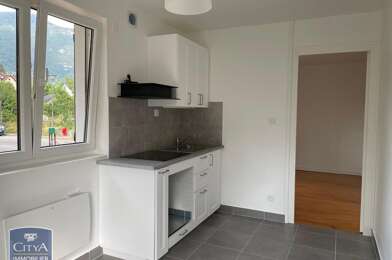Appartement 2 pièces 700 €
