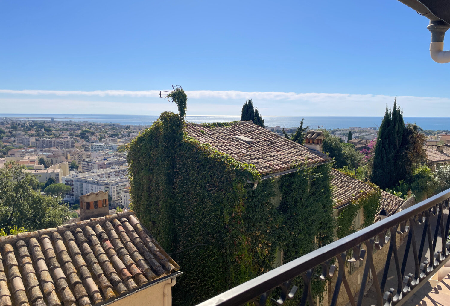 Maison de charme avec jardin, garage & vue mer   Haut-de-Cag — photo 1