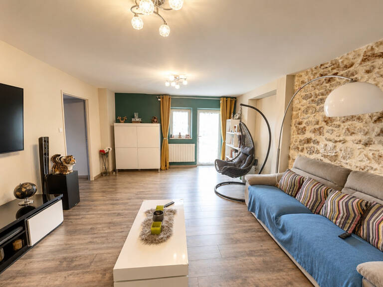 01160 DRUILLAT   Maison de 161 m2   4 chambres   Grand garag — photo 1