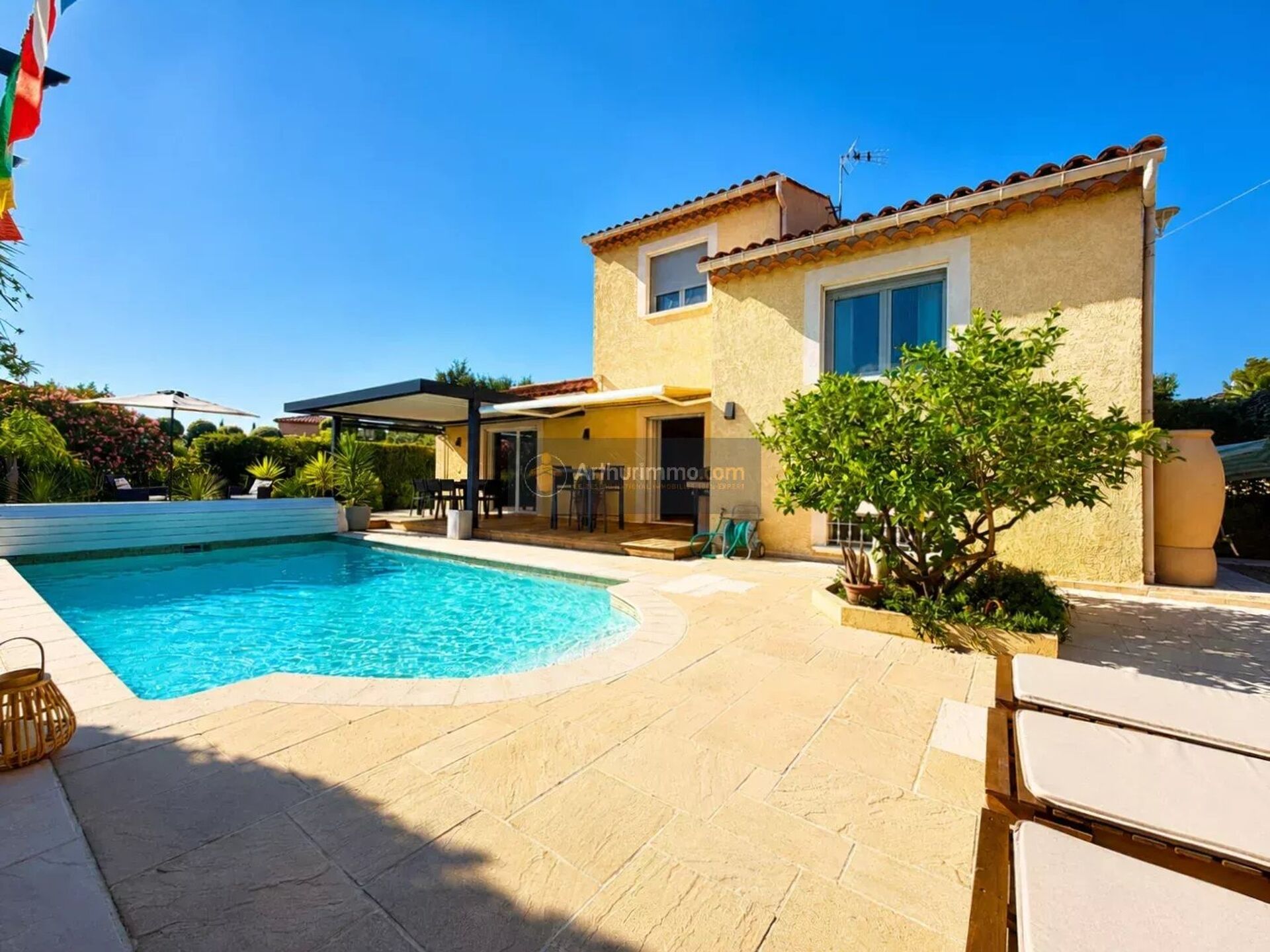 Maison 4 pièces 92 m² · à Saint-Raphaël · 92 m² · 690 000 €