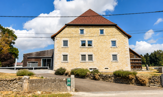 Maison 12 Pièces 270 m² à vendre à Saint-Julien-lès-Russey (25210)