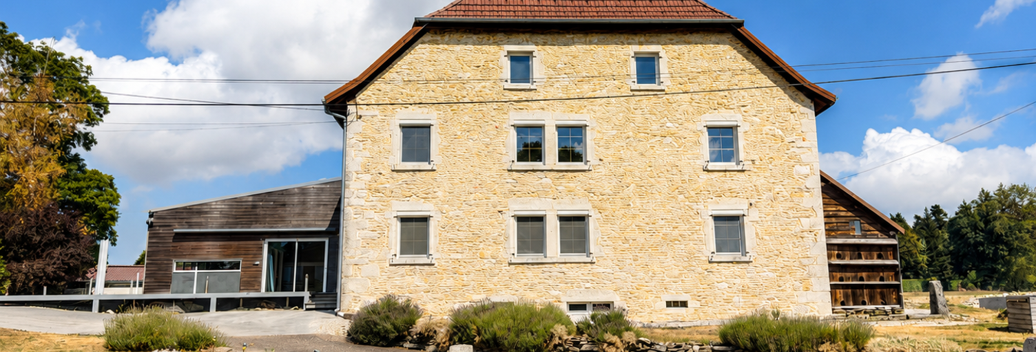 Maison 12 Pièces 270 m² à vendre à Saint-Julien-lès-Russey (25210)