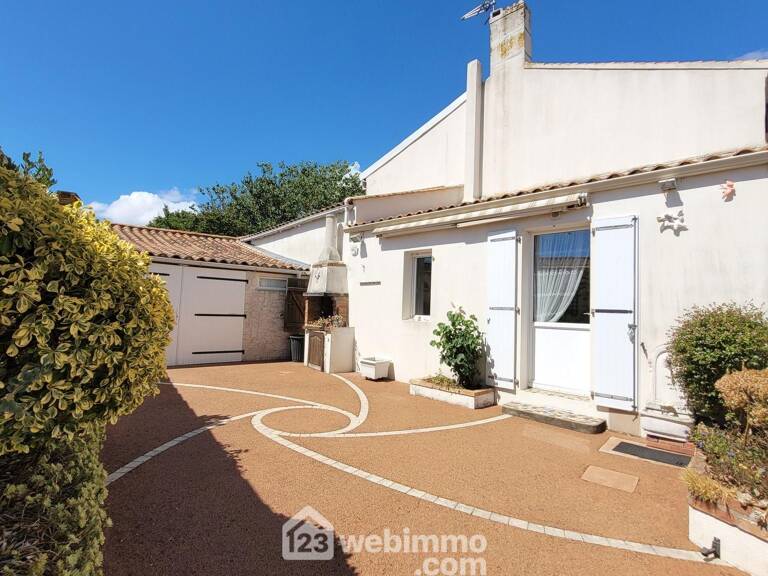 Maison - 123m² - Longeville-sur-Mer — photo 1