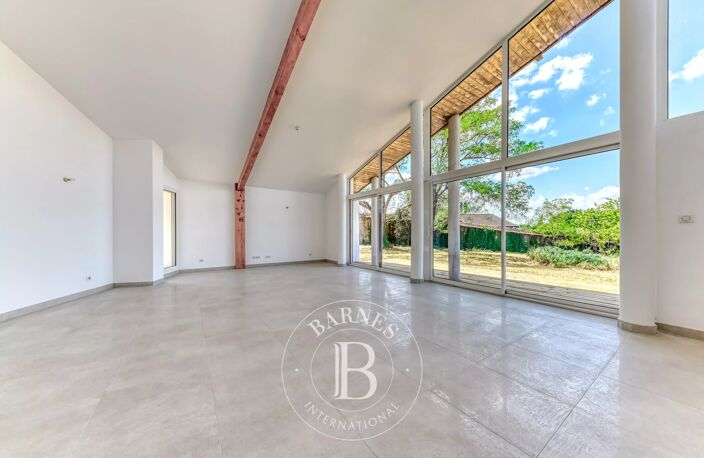 MAISON CONTEMPORAINE - CALUIRE — photo 4