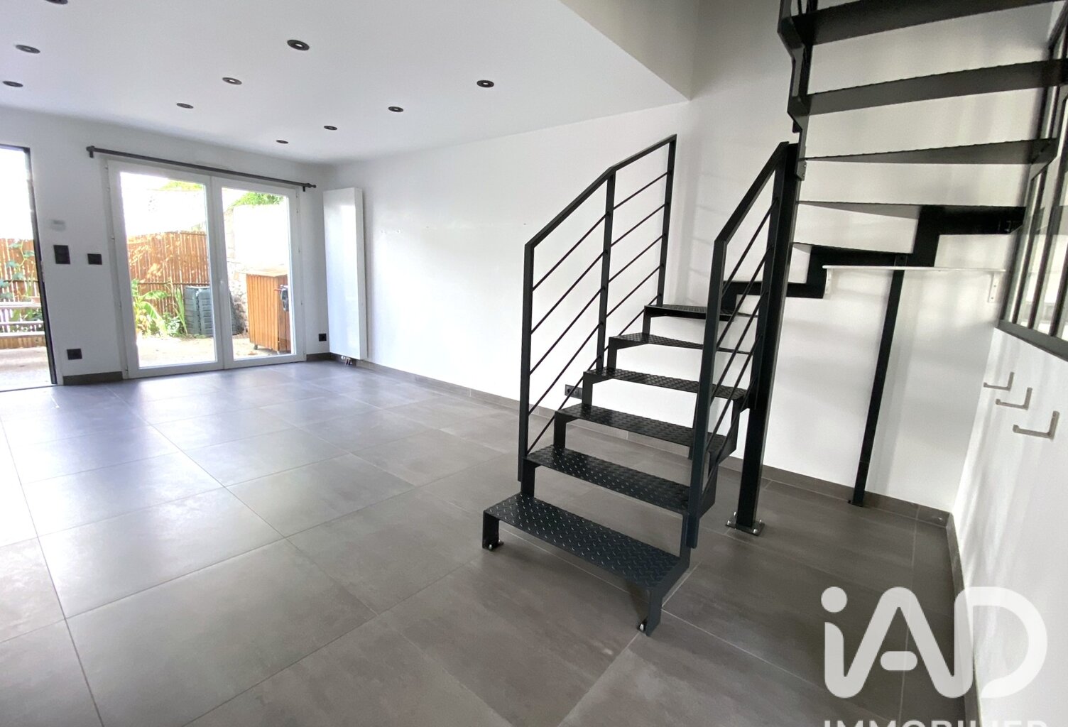 Vente Maison de ville 5 pièces — photo 1