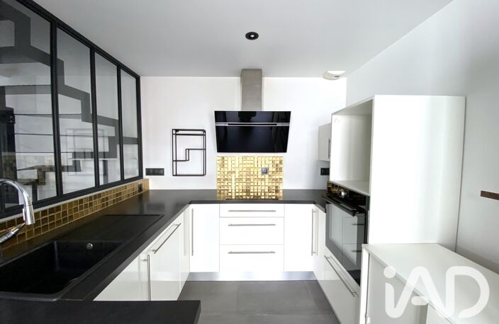 Vente Maison de ville 5 pièces — photo 2