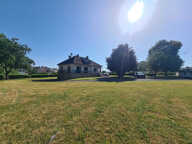 Pavillon posé sur plus de 3000 m² clos — photo 3