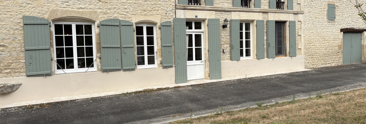 Maison 5 Pièces 149 m² à vendre à Loiré-sur-Nie (17470)