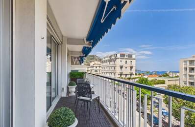Appartement Lumineux avec Vue Mer, Centre-Ville de Beaulieu-sur- — photo du bien