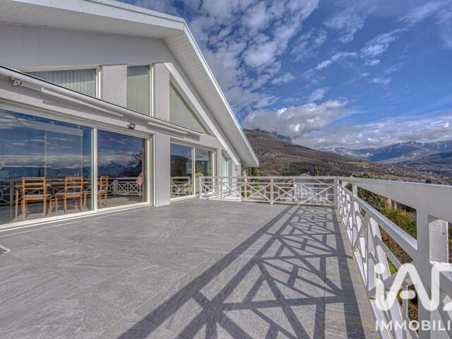 Vente Maison/villa 8 pièces — photo du bien