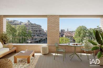 Appartement 4 pièces 275000 €