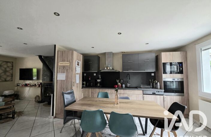 Vente Maison/villa 6 pièces — photo 2