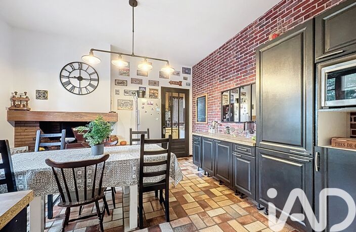 Vente Maison/villa 8 pièces — photo 2