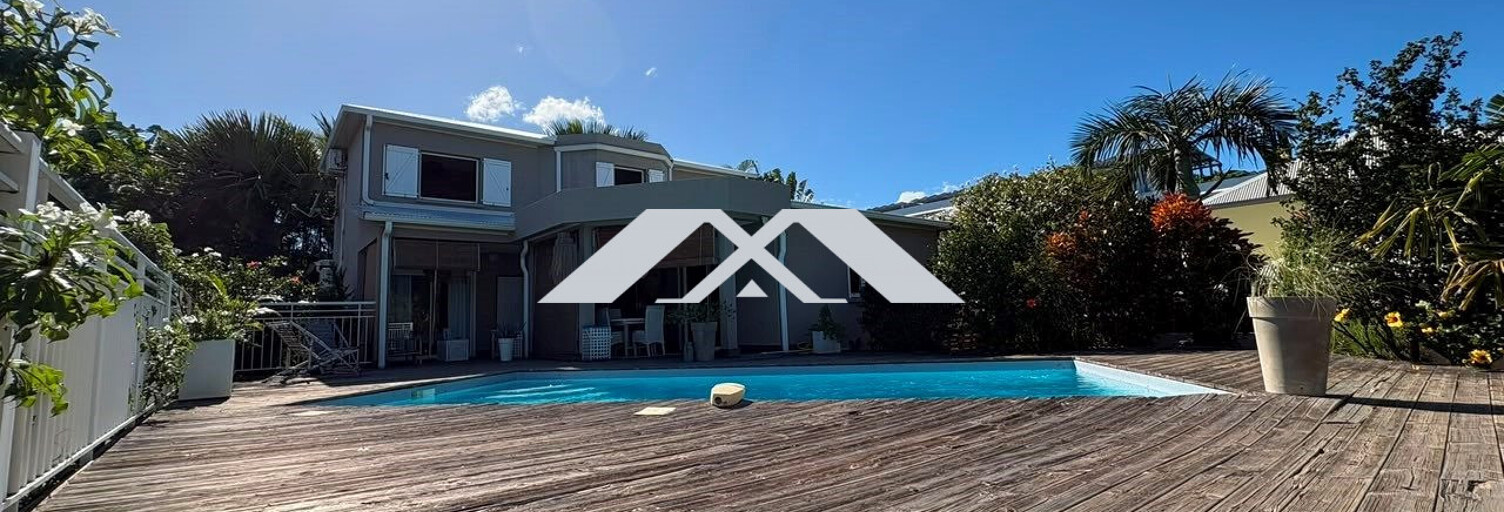 Maison 6 Pièces 158 m² à vendre à Saint-Pierre (97410)