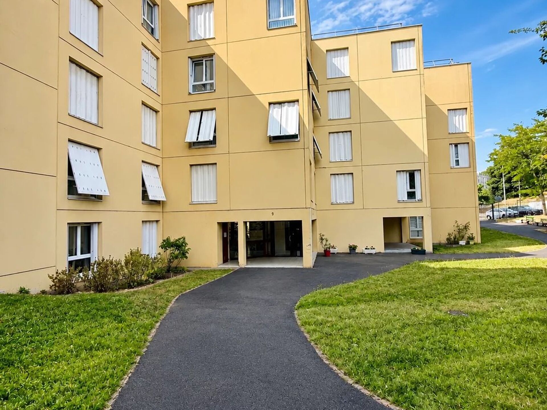 Appartement 4 pièces 82 m² · à Melun · 82 m² · 182 000 €