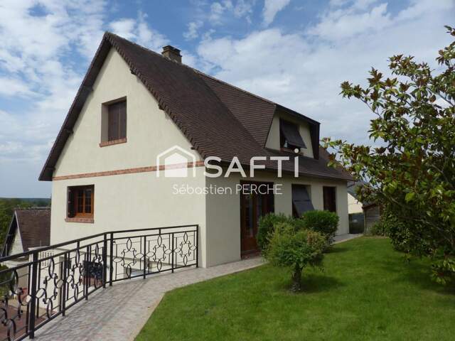 Maison 5 chambres sur sous-sol complet — photo du bien