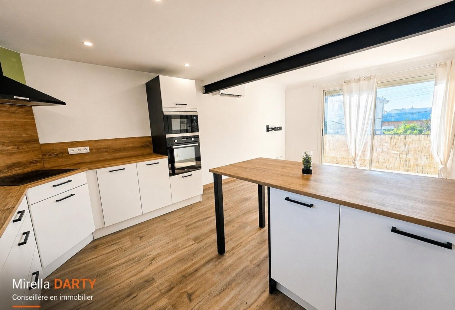 Maison rénovée, jardin clos et beau potentiel — photo 1