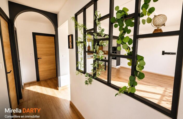 Maison rénovée, jardin clos et beau potentiel — photo 3