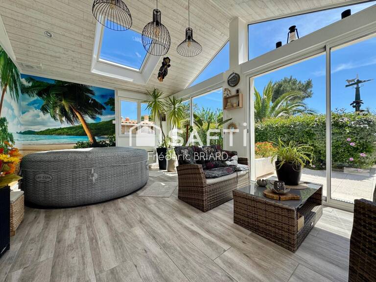 Plain-pied 129m2, terrain 1151m2, piscine, grand garage — photo 1
