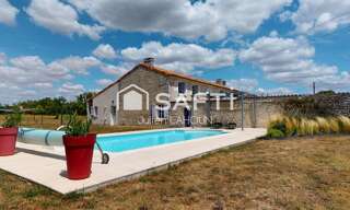 Maison 6 Pièces 187 m² à vendre à Sigogne (16200)