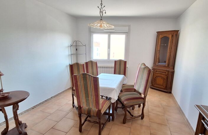 Bel appartement spacieux et lumineux avec atelier — photo 2