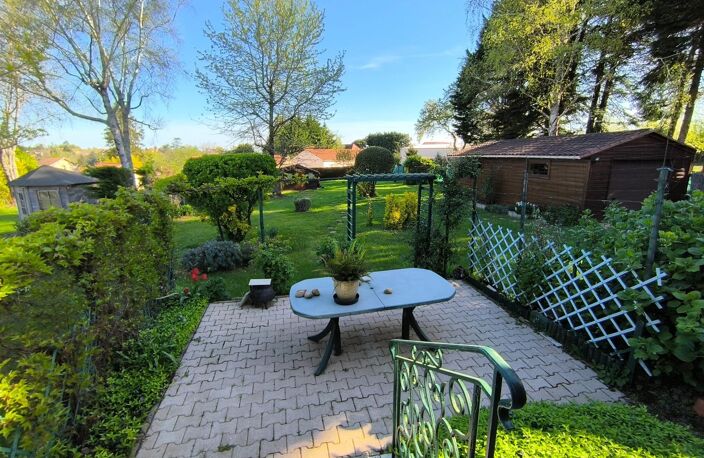 Magnifique jardin pour cette maison dans le bourg — photo 2