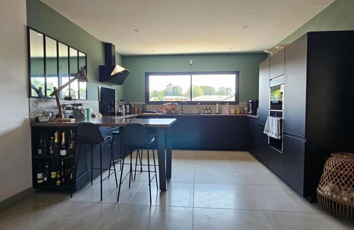 Maison 205m5 avec piscine 5 chambres — photo 4