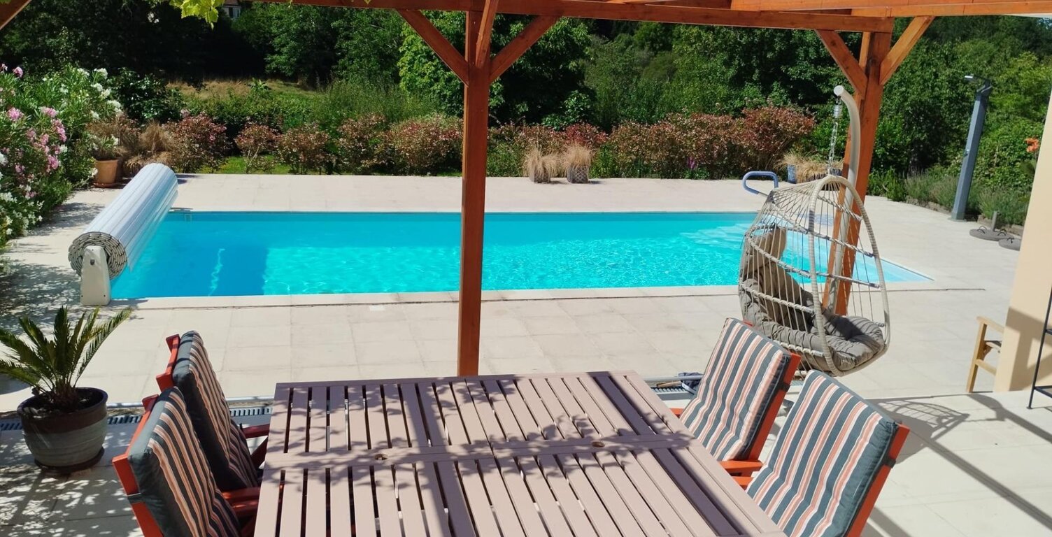 Maison d'architecte neuve , sa piscine et sa vue ! — photo 1