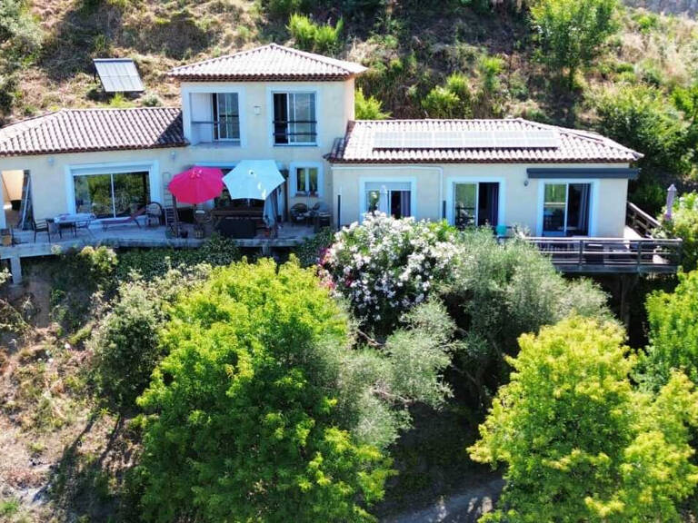 Villa avec gîte indépendant et vue mer & montagne — photo 1